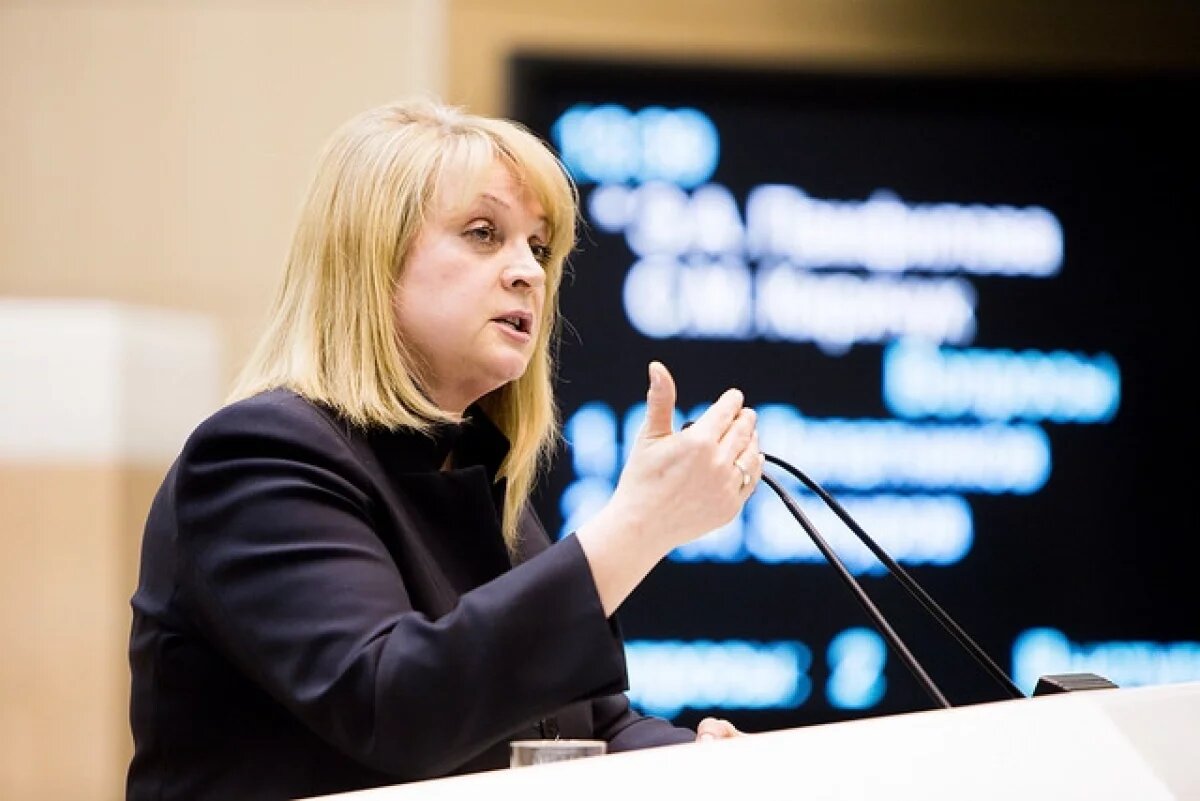    Мошенники звонили члену ЦИК от имени Памфиловой в ходе ее выступления