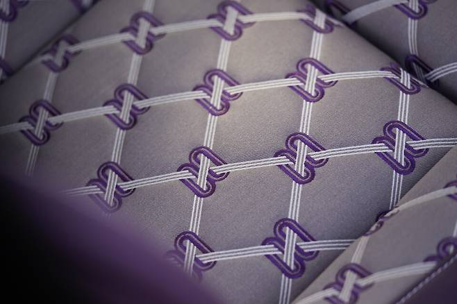 Саржа Duality Twill, применимая к сиденьям Rolls-Royce Bespoke