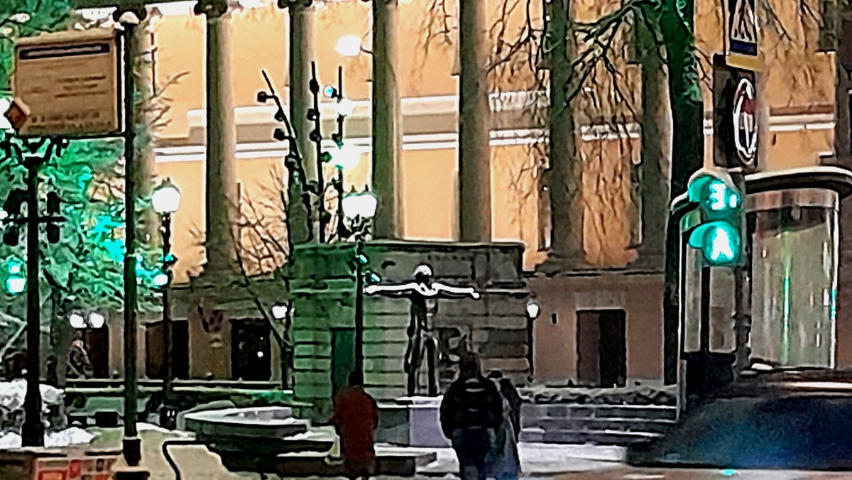 фото памятник  на Страстном бульваре