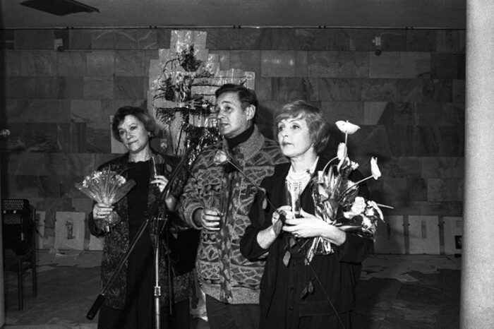 Валентина Талызина, Роман Виктюк и Ада Роговцева. / Фото: www.rbc.ru