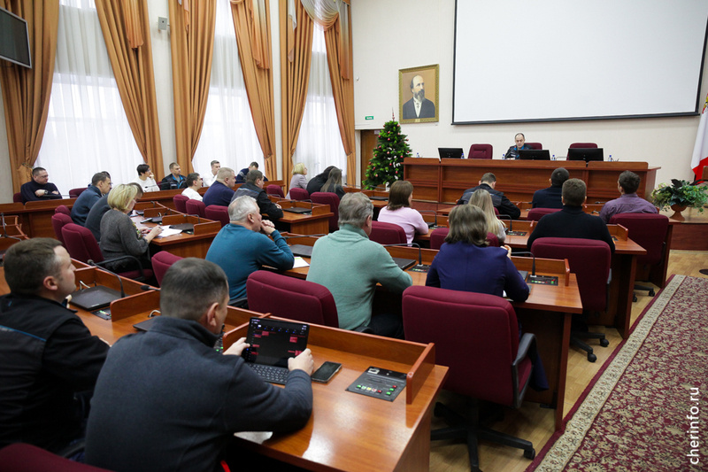    Управляющие компании, которые не справляются с уборкой, будут штрафовать. Об этом сообщила начальник управления по развитию городских территорий Алина Смирнова