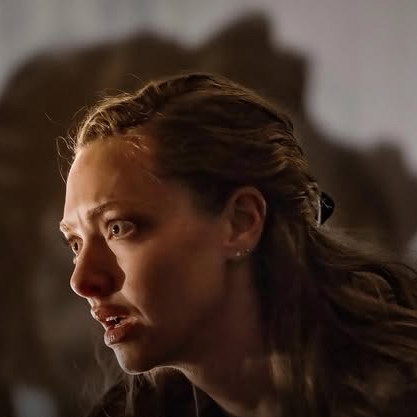     Фильм Атома Эгояна «Семь вуалей» с Амандой Сайфред выйдет в России в марте