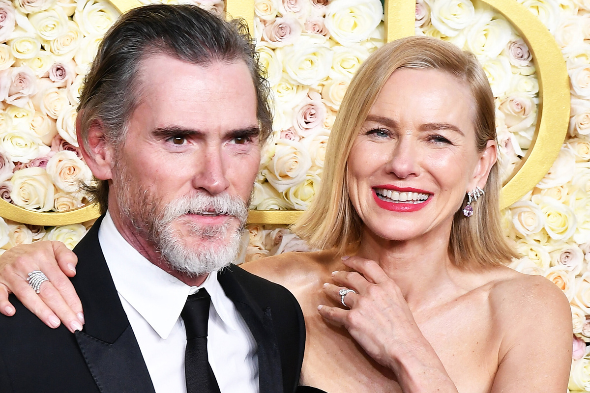     «Я спряталась в ванной»: Наоми Уоттс призналась, почему стеснялась заняться сексом с Билли Крудапом