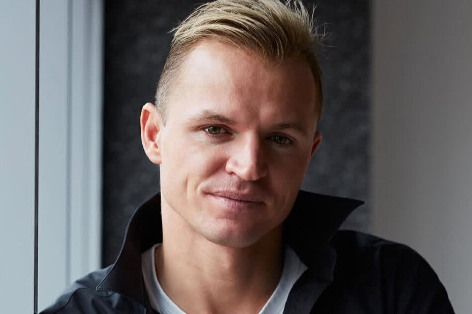     «Меня звали в “Звезды в Африке”»: Тарасов объяснил, почему отказался участвовать в шоу, которые ведет Бузова