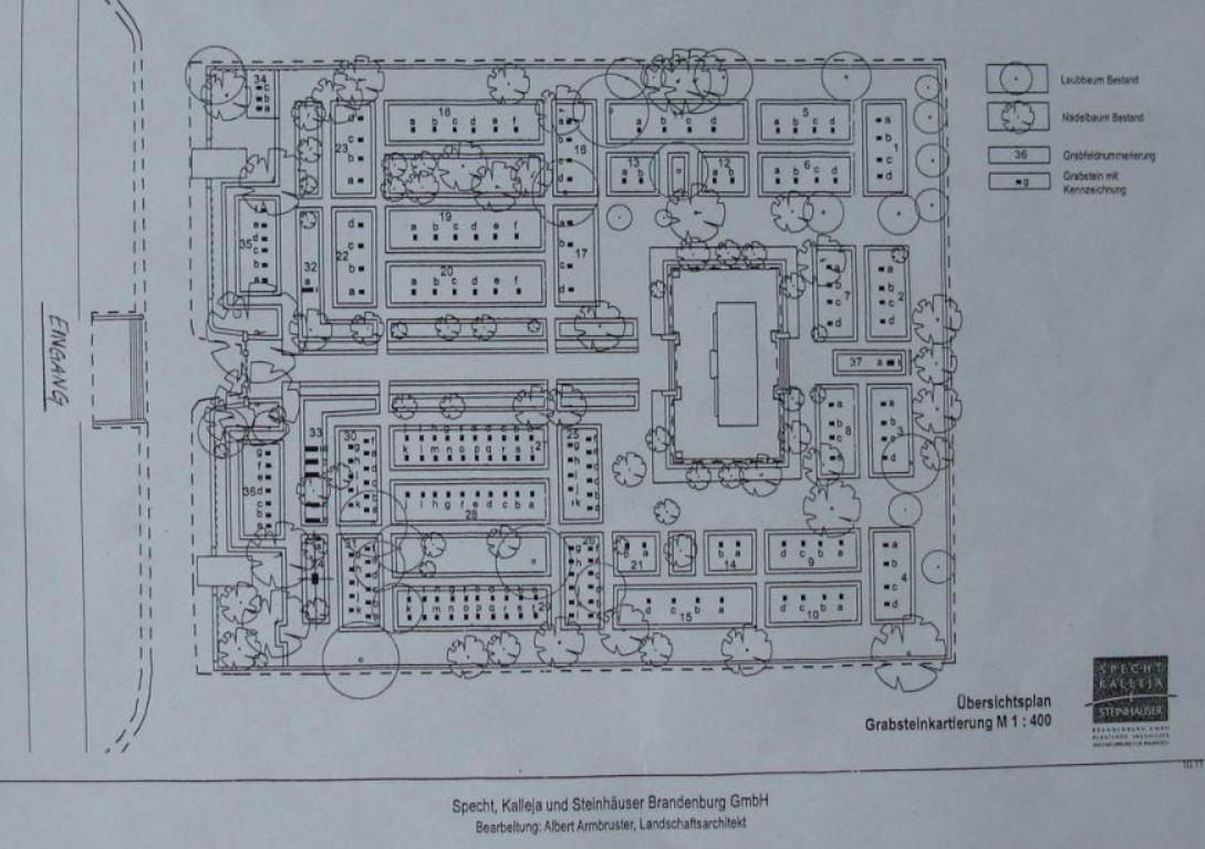 Sowjetischer Ehrenfriedhof bei Baruth/Mark. Советское военное кладбище близ Барута/Марка является одним из четырех крупнейших и важнейших из примерно 250 русских военных кладбищ в земле Бранденбург. Здесь похоронены более 1200 павших советских солдат. Благодаря своему дизайну и количеству похороненных на нем умерших кладбище также имеет особое значение по отношению к государствам-правопреемникам Советского Союза и, в частности, к Российской Федерации. 