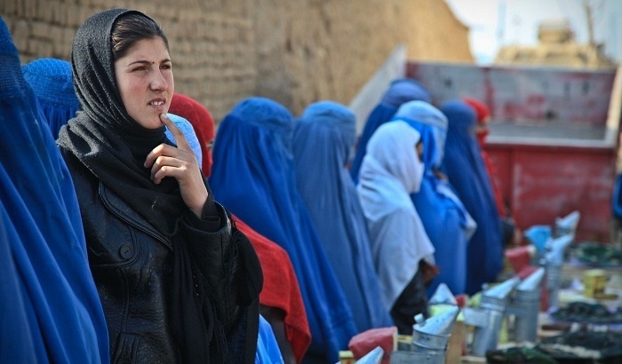    В Ираке разрешили браки с детьми