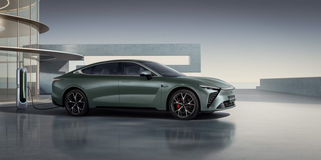 Гибрид с расширенным запасом хода: Exlantix ES EREV запущен в производство в Китае