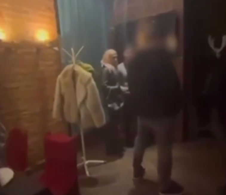 Обстановочка, кстати, так себе. Стоп-кадр из видео УМВД