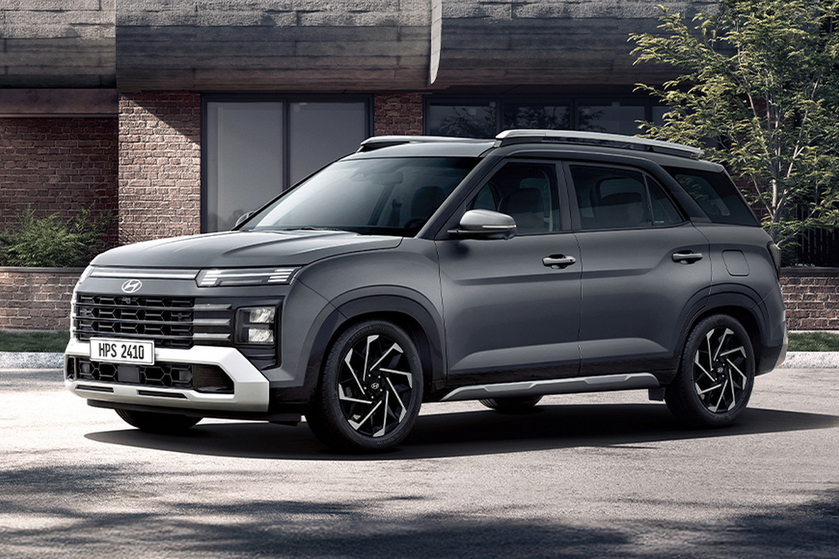 Новый кроссовер Hyundai Creta Grand с трехрядной конфигурацией салона