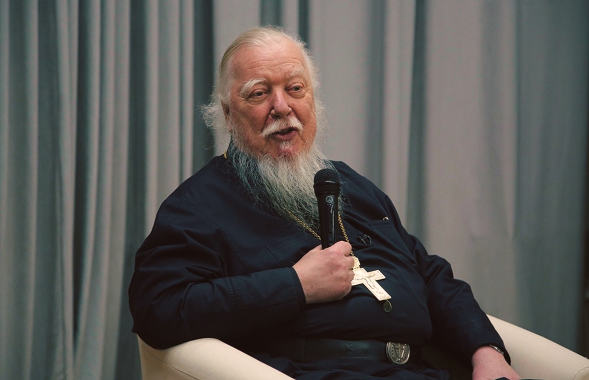 Димитрий Смирнов (07.03.1951 — 21.10.2020 гг.) — протоиерей, церковный и общественный деятель.