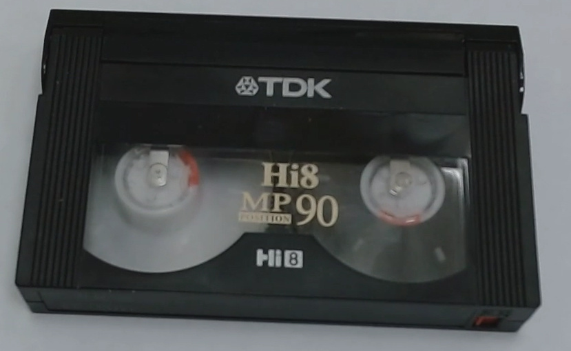 Видеокассета японской фирмы TDK формата Hi8. Фото автора