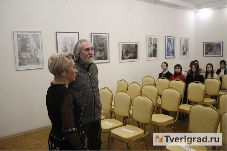    До начала официального открытия