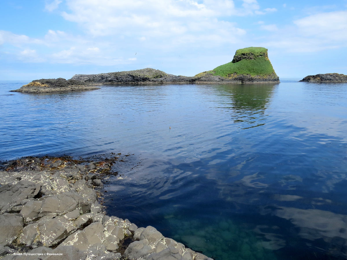 На мысе бухты Парусная. (фото Леонида Демидова)
