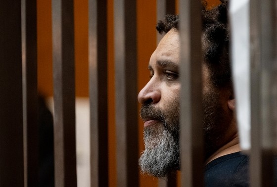    Дэррин Белл