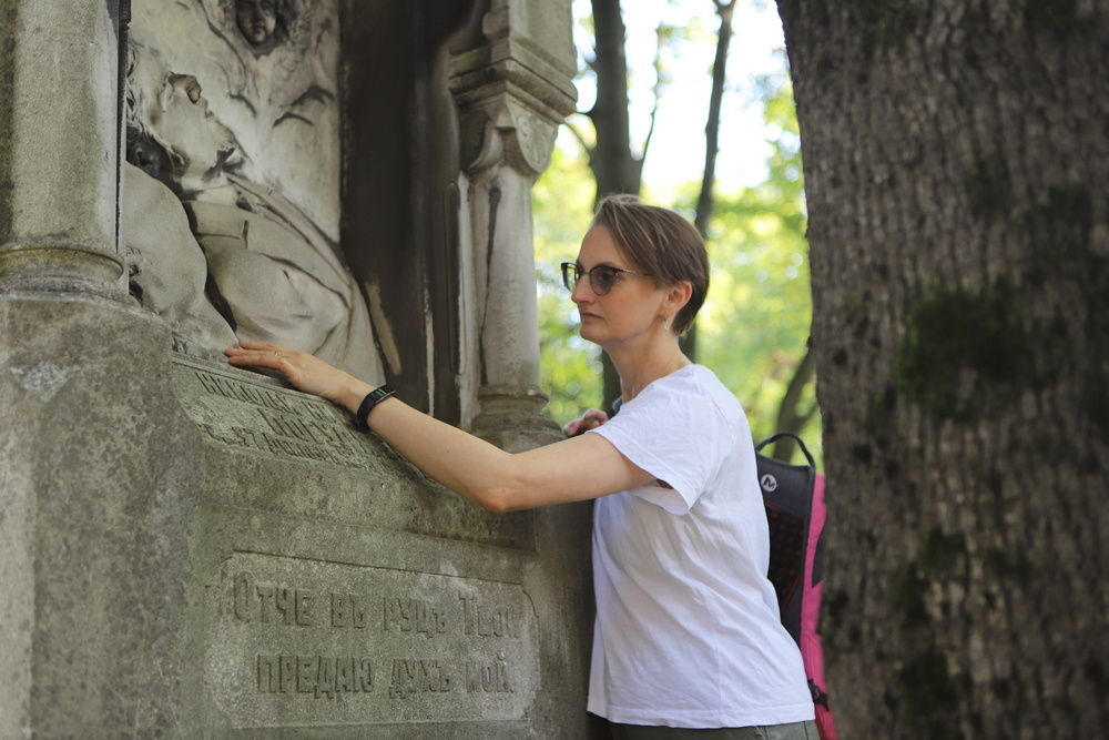 Новодевичье кладбище СПб, фото Т. Еровой