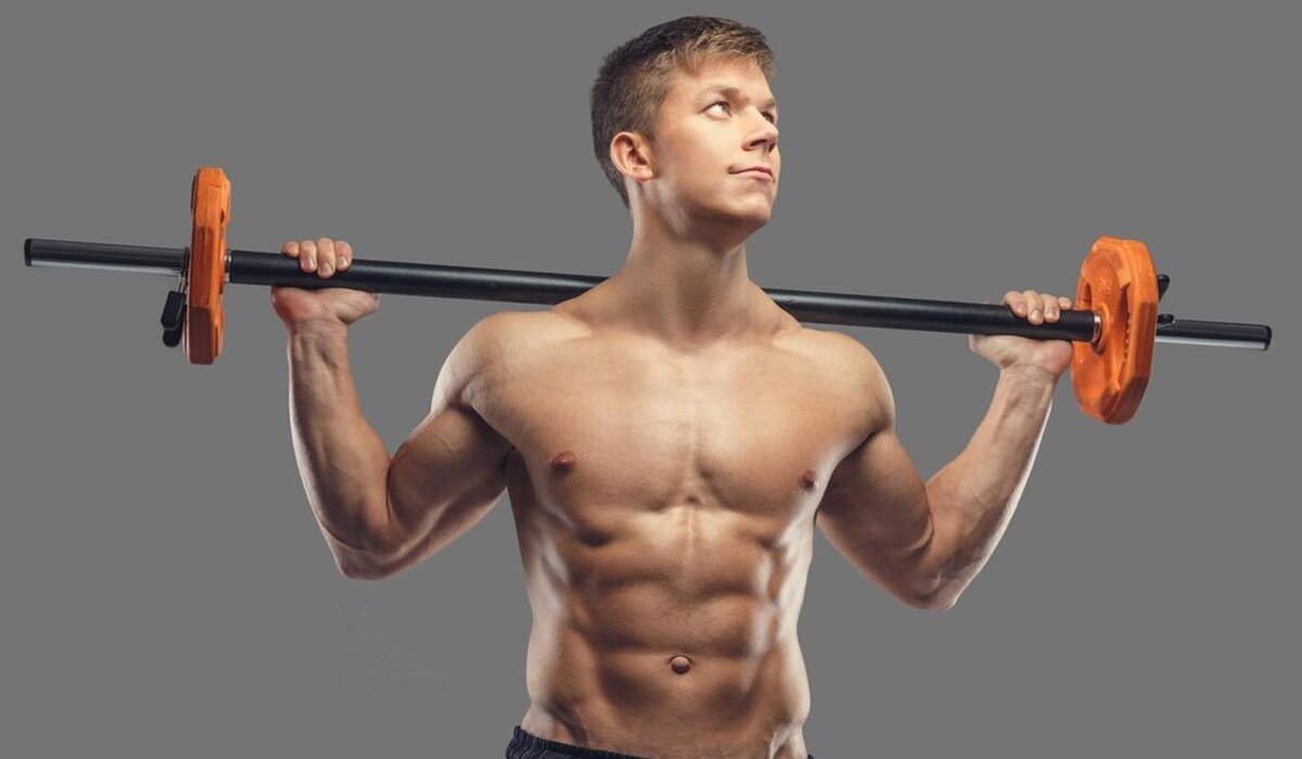     Генетика и границы тела: почему одни легко набирают мышцы, а другим сложно?