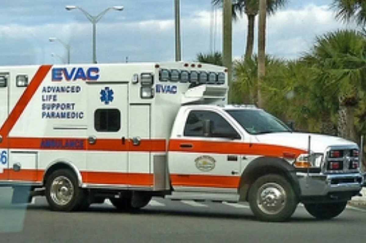    Американская фуд-блогерша Симмс умерла в 39 лет после операции