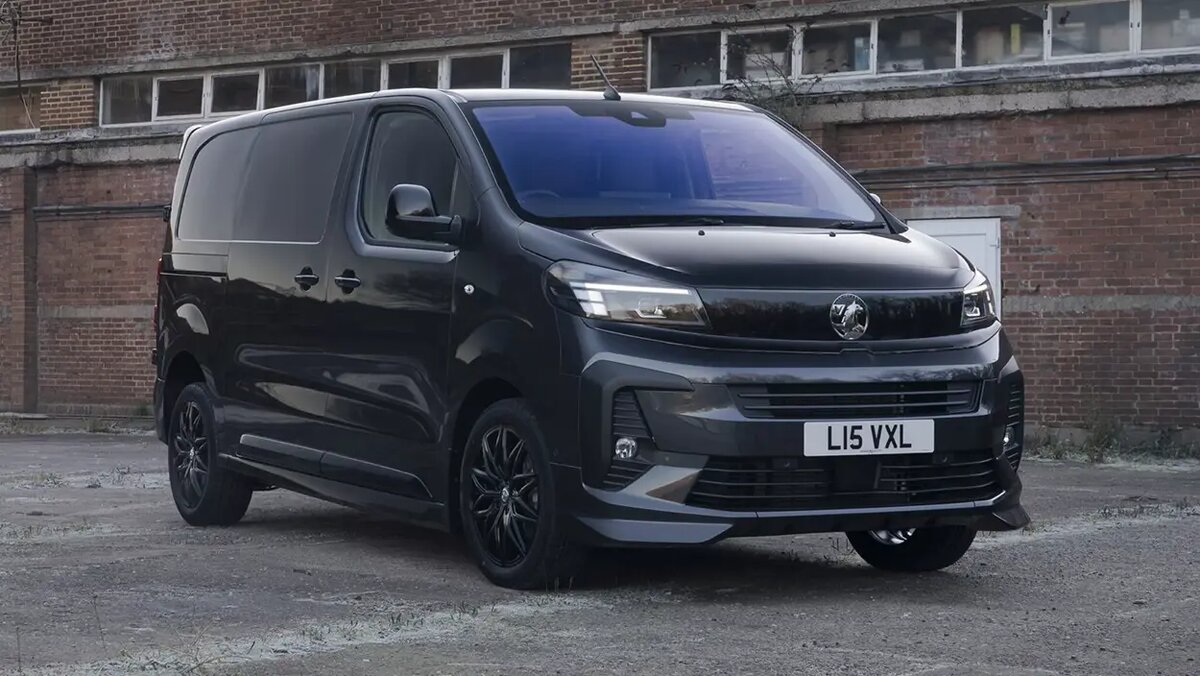 Фото Vauxhall Vivaro GS 2025 вид спереди