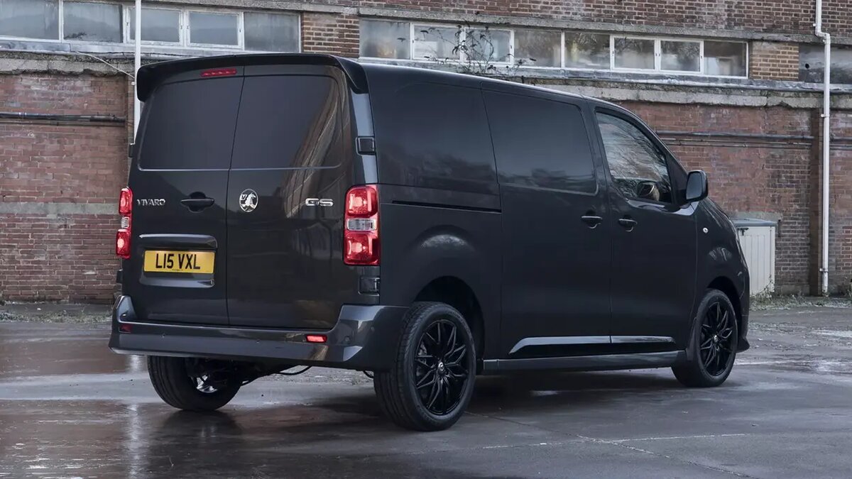 Фото Vauxhall Vivaro GS 2025 вид сзади