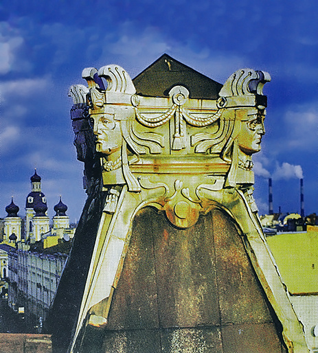 Одна из двух башен дома Коммерческого училища. Фото: альбом «Санкт-Петербург с птичьего полета»