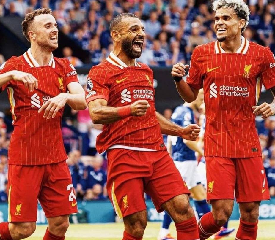 🇪🇺Обновленный рейтинг фаворитов ЛЧ по версии Goal: 1. 🏴 «Ливерпуль»2. 🇪🇸 «Барселона»3. 🏴 «Арсенал»4. 🇮🇹 «Интер»5. 🇩🇪 «Бавария»6. 🇩🇪 «Байер»7. 🇪🇸 «Атлетико»8. 🇮🇹 «Аталанта»9. 🇩🇪 «Боруссия Дортмунд»10. 🇪🇸 «Реал Мадрид»Согласны?🤔👇