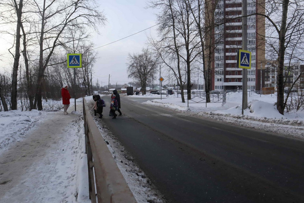    В Чистых прудах год не могут обустроить пешеходный переход