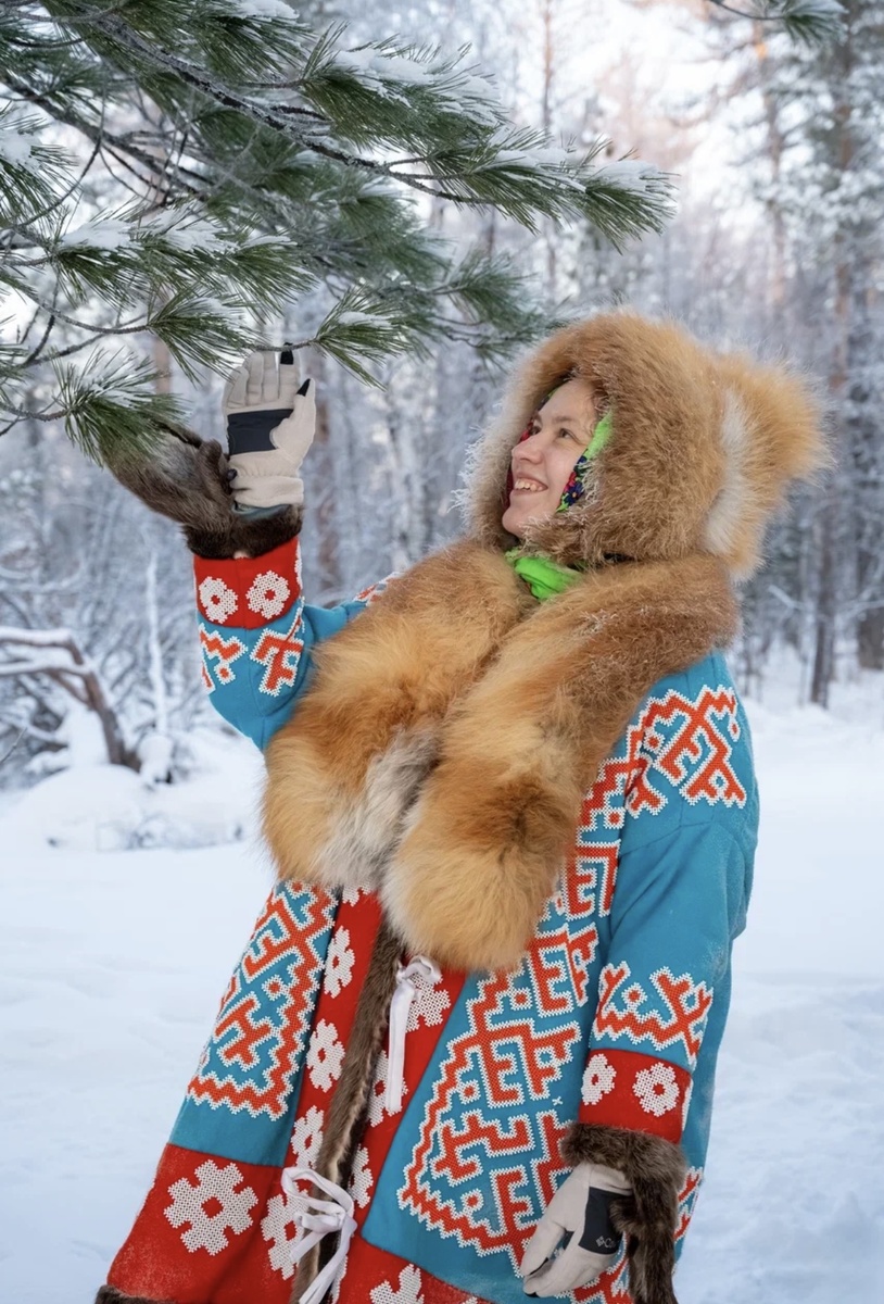 В традиционной одежде так тепло, что фотографироваться — одно удовольствие. Фото: Сергей Крылов