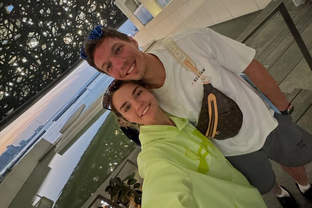    Дина Аверина и Дмитрий Соловьев Социальные сети