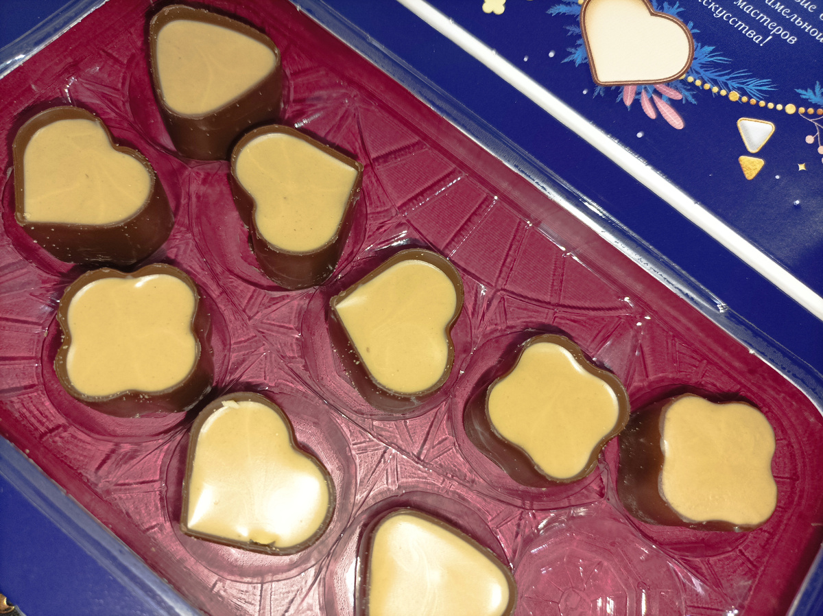 Угощаемся новогодними подарками 