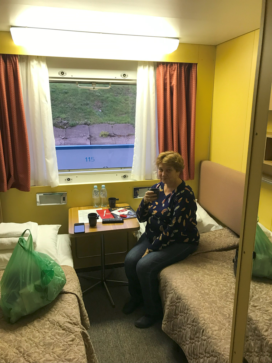 Теплоход «Ленин». Двухместная каюта на главной палубе