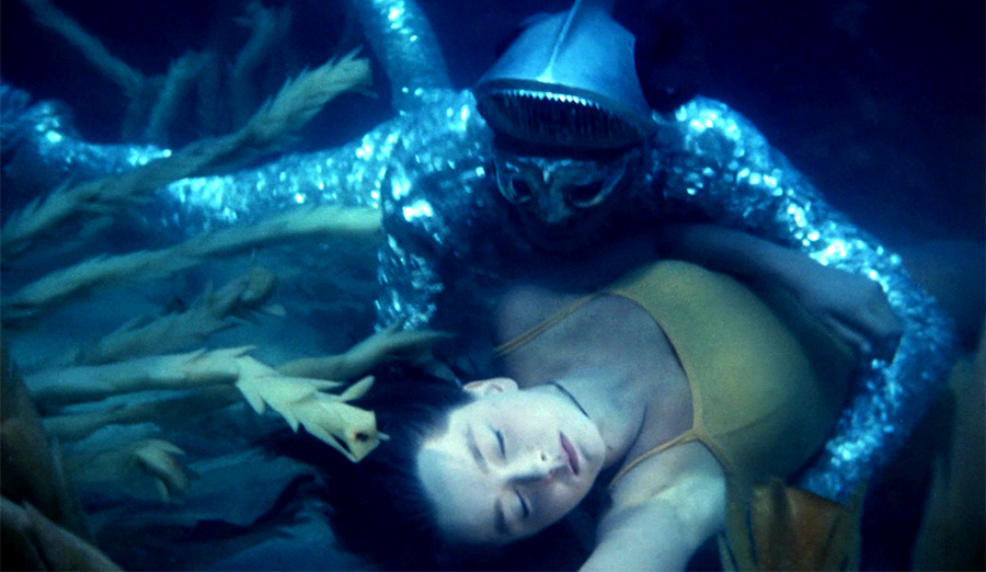 Кадр из фильма "Человек-амфибия" 1961 года