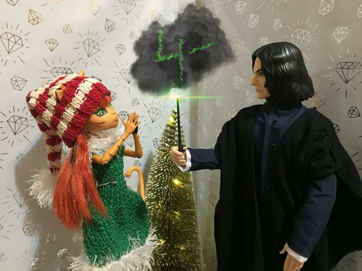 А Сане не повезло - кажется, у профессора аллергия на кошек... "Профессор, можно я пересдам зачет? Пожа-а-алуйста!!!" - попросила Сана