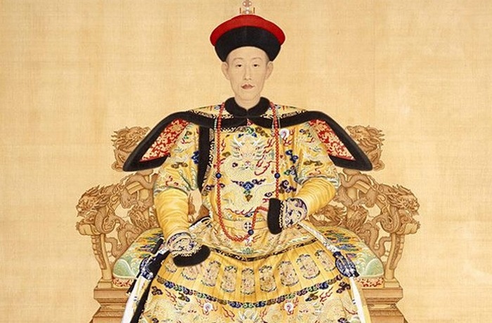 Юный император