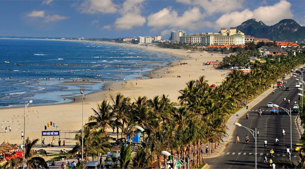С каждым годом пляжи Вьетнама привлекают все больше туристов 