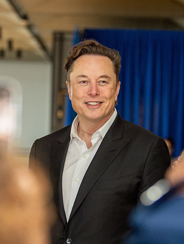    U.S. AIR FORCE ACADEMY, Colo. -- Tesla Inc. Chief Executive Officer Elon Musk poses for a photograph with U.S. Air Force Academy Cadets in Mitchell Hall during a tour hosted by Superintendent Lt. Gen. Richard Clark on April 7, 2022. Musk met with Academy senior leadership and delivered remarks to a crowd of cadets and faculty. (U.S. Air Force photo by Justin R. Pacheco) Василий Соколов