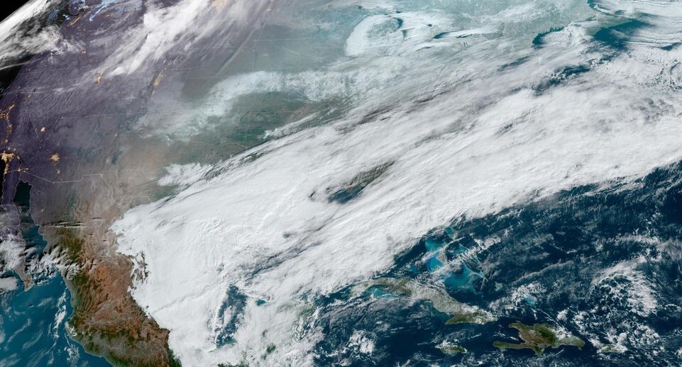    NOAA/Keystone Press Agency / Global Look Press