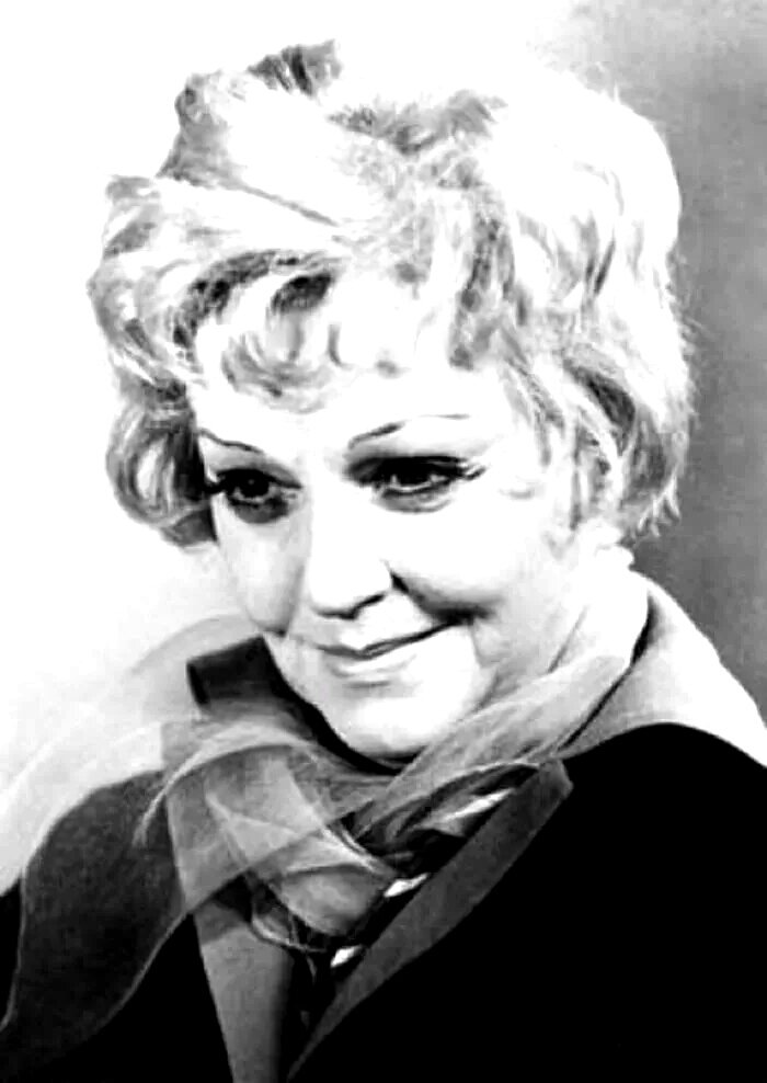 Мария Бабанова