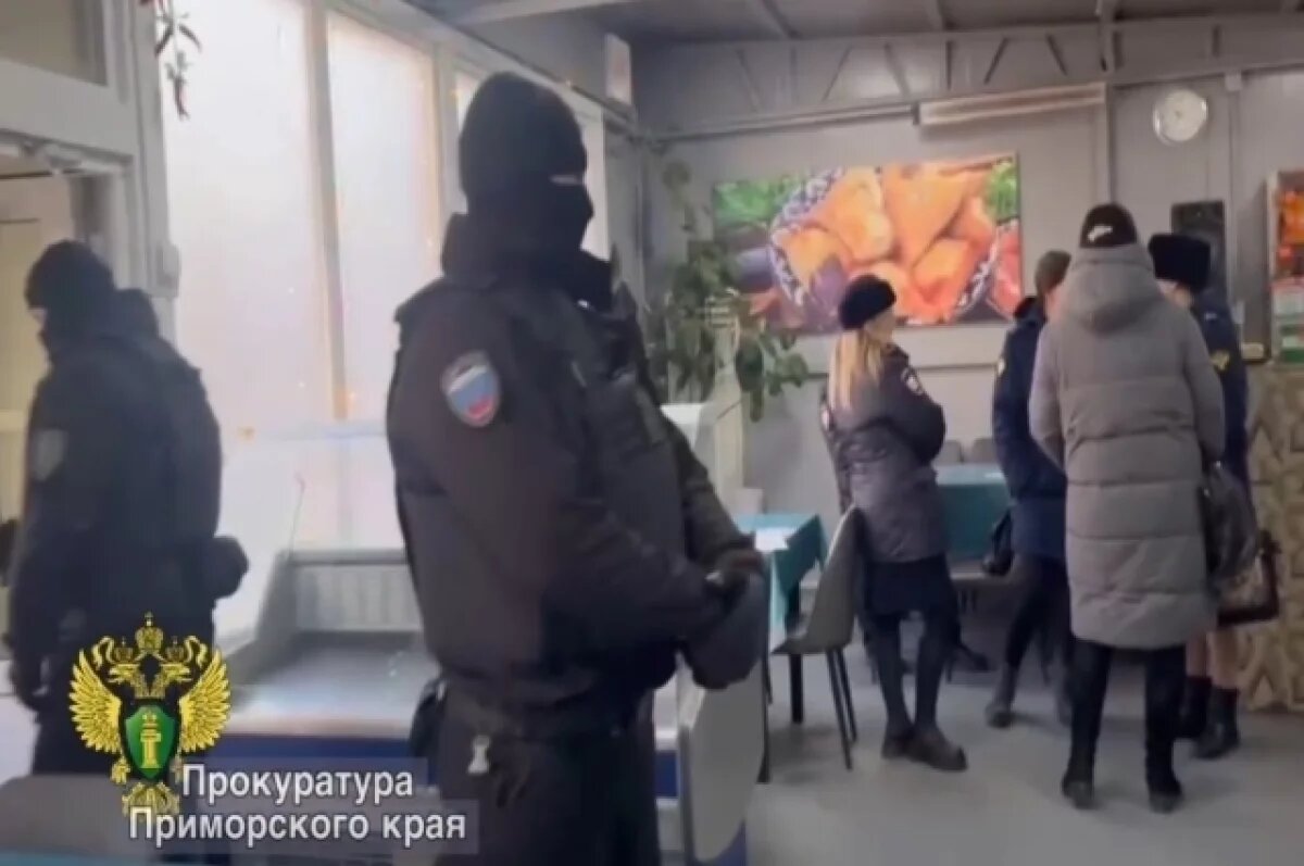    Ленинский районный суд уже вынес постановления о привлечении их к административной ответственности за нарушение правил пребывания на территории страны