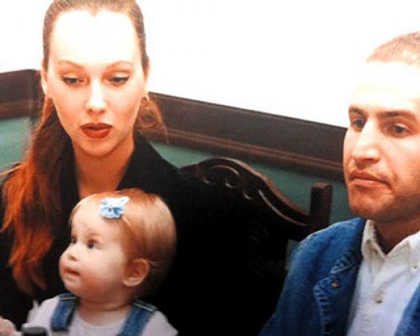    Леонид Агутин и Мария Воробьева с дочерью