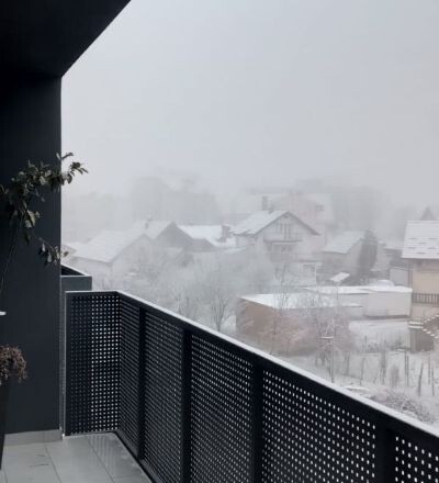 Частные домики под снегом