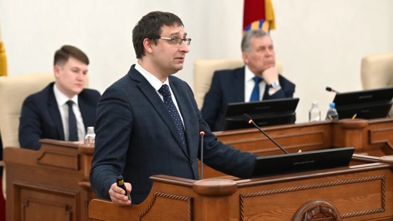     Антон Васильев. Фото предоставлено пресс-службой Алтайского краевого Законодательного Собрания.