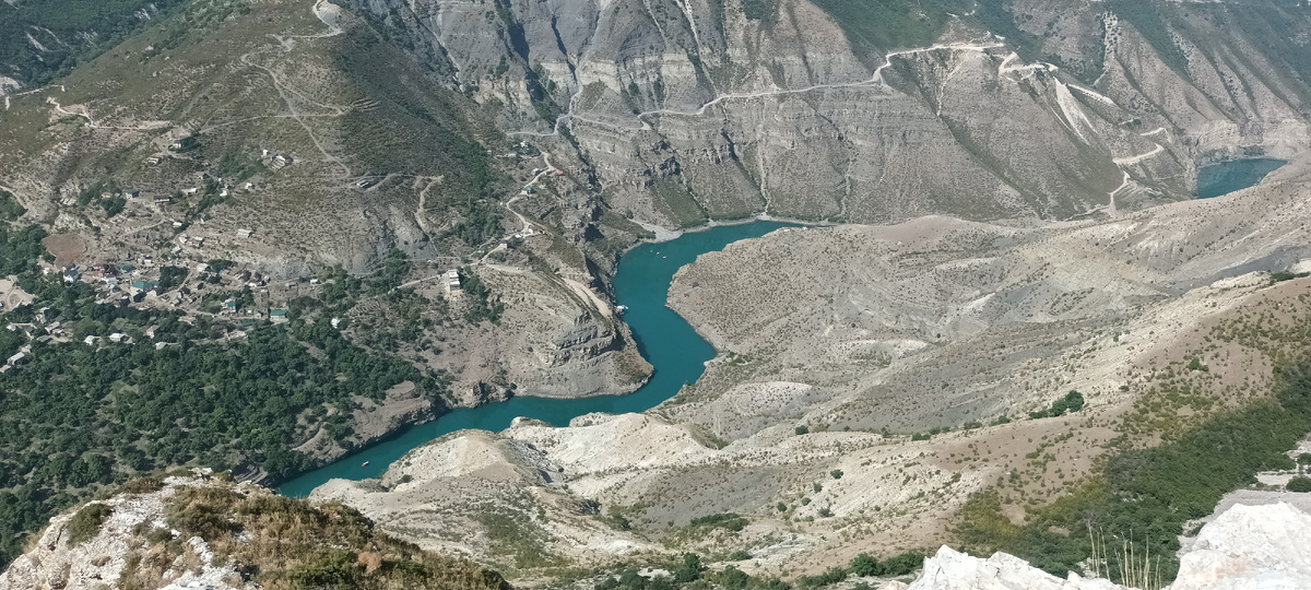 Вид со смотровой площадки.
