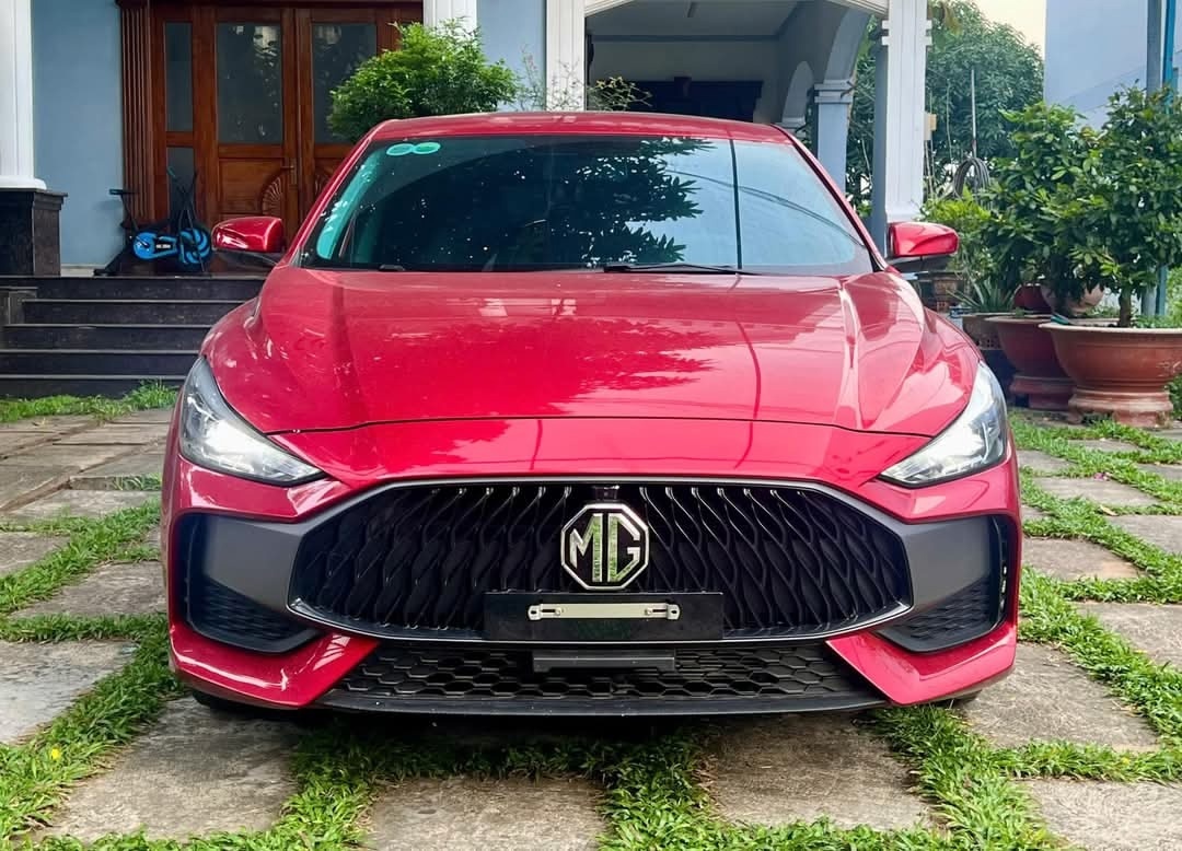 Автомобиль MG 5 300 TGI
