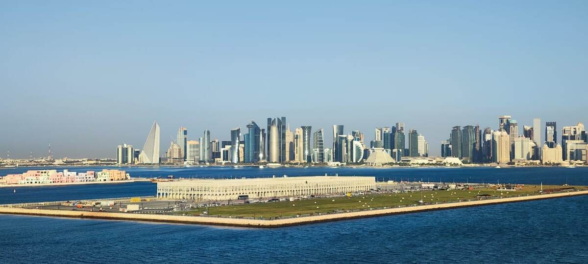 На переднем плане- круизный терминал в порту