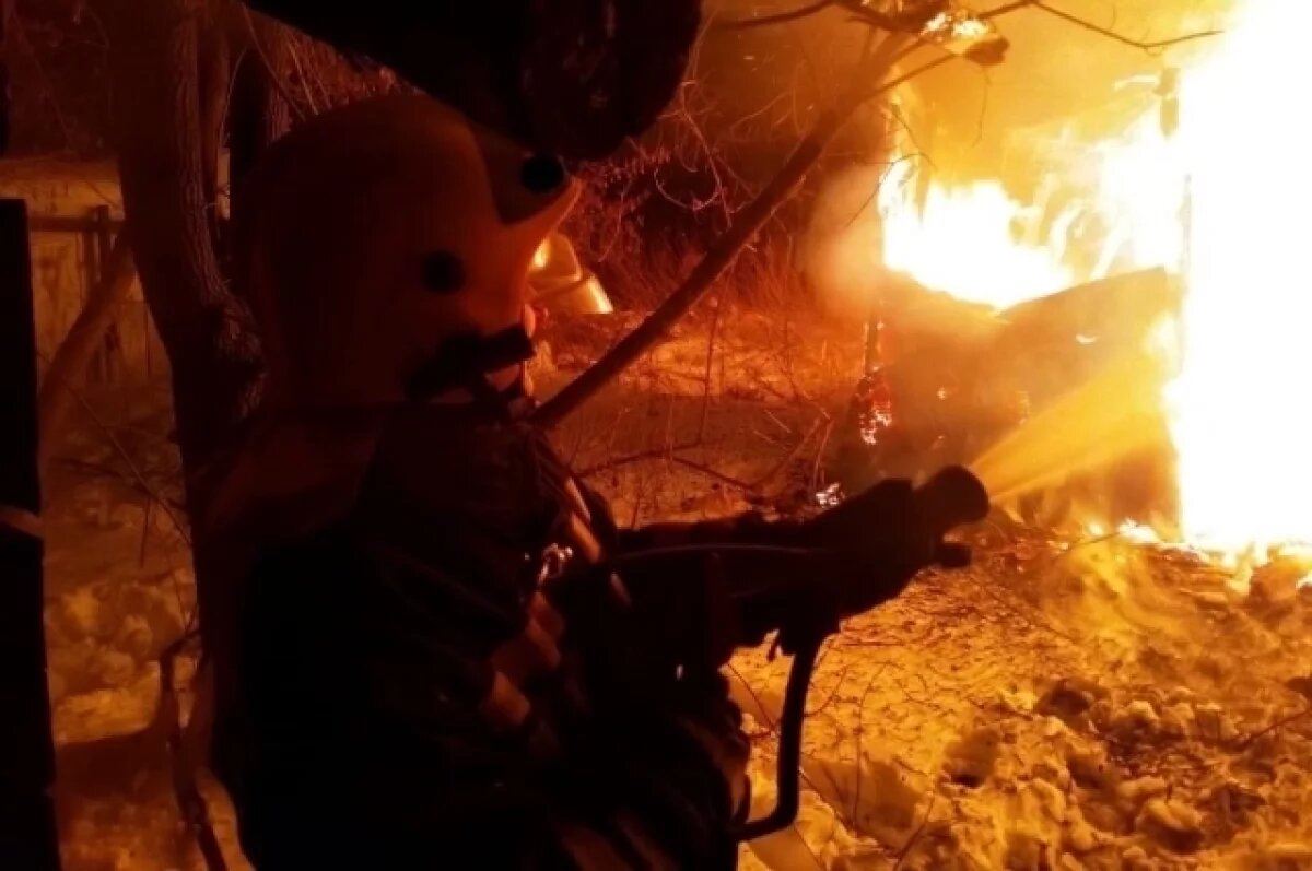    13 пожаров произошло за сутки в Свердловской области