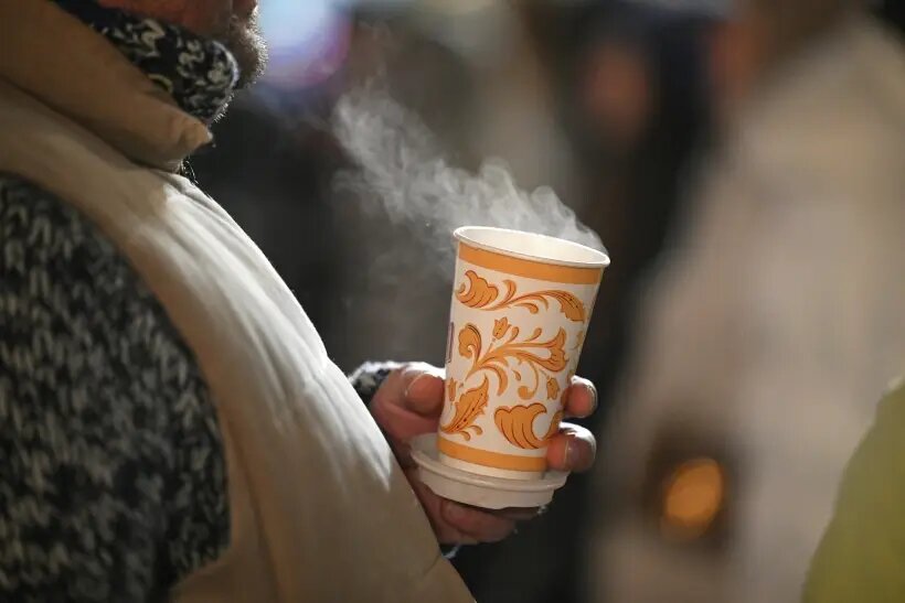  Ученые доказали, что предпочтение в выборе напитков – чая или кофе, — связаны как с традициями, так и с местом жизни человека   © РИА Новости. Рамиль Ситдиков