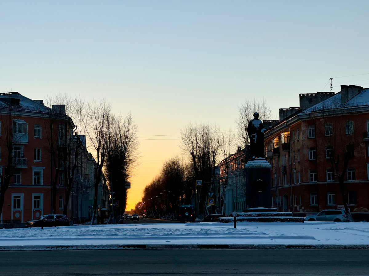 Площадь Ломоносова