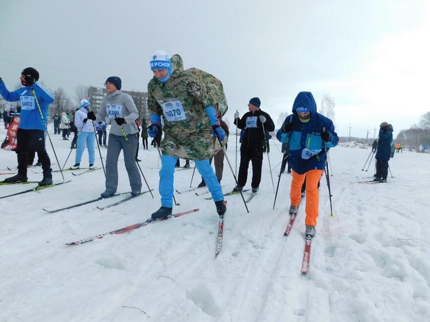    В 2024 году "Лыжня России" в Искитимском районе проходила в экстремальных погодных условиях. Ветер сбивал с ног. Фото Анны Зубаревой