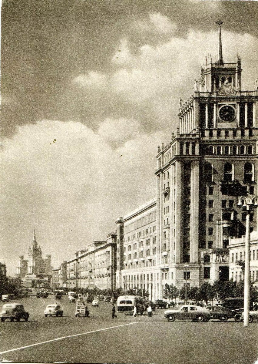 Площадь Маяковского в 1952-53 году.