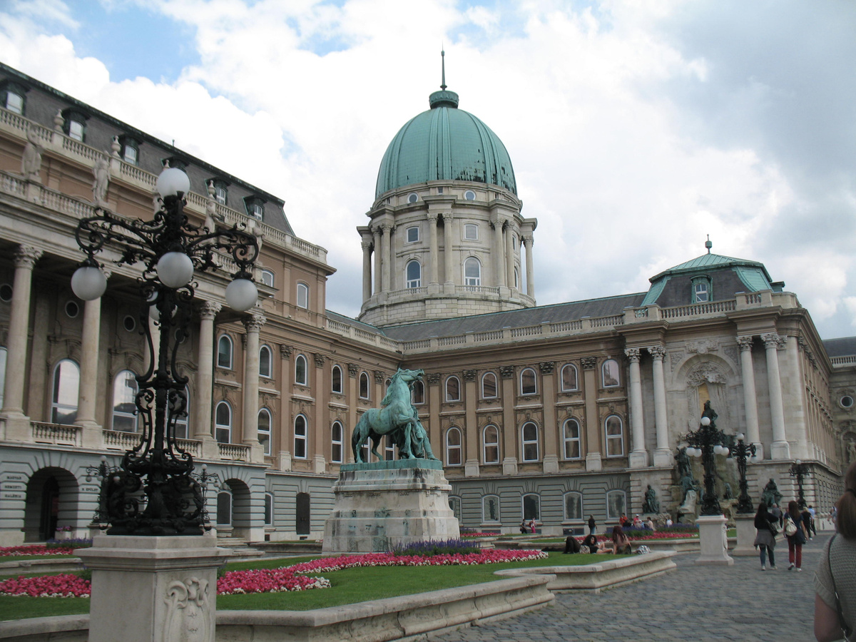 Королевский дворец в Буде